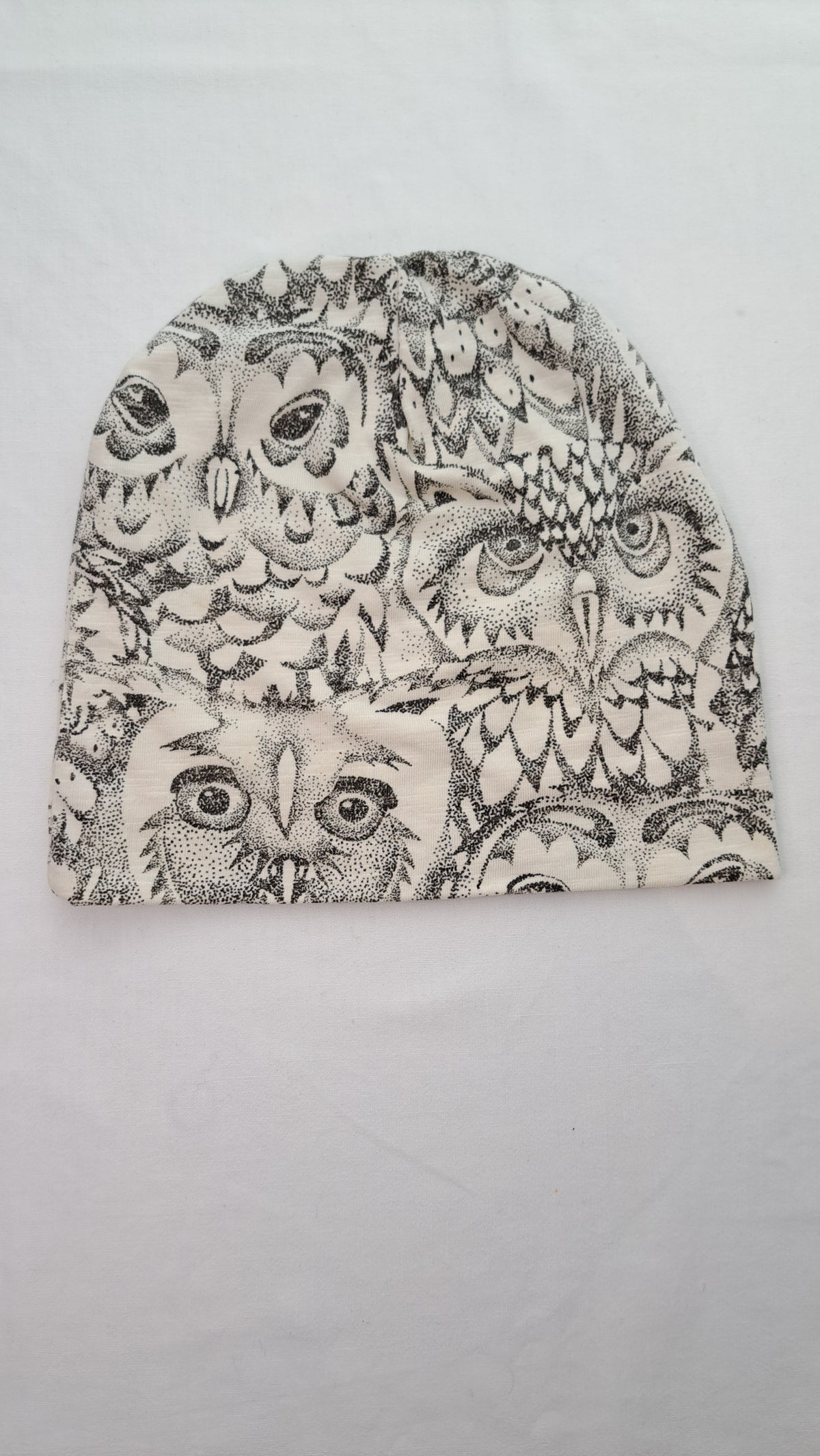 SOFT GALLERY • BEANIE • CREMEHVID UGLEPRINT • STR. 2 (12-36 MDR.)