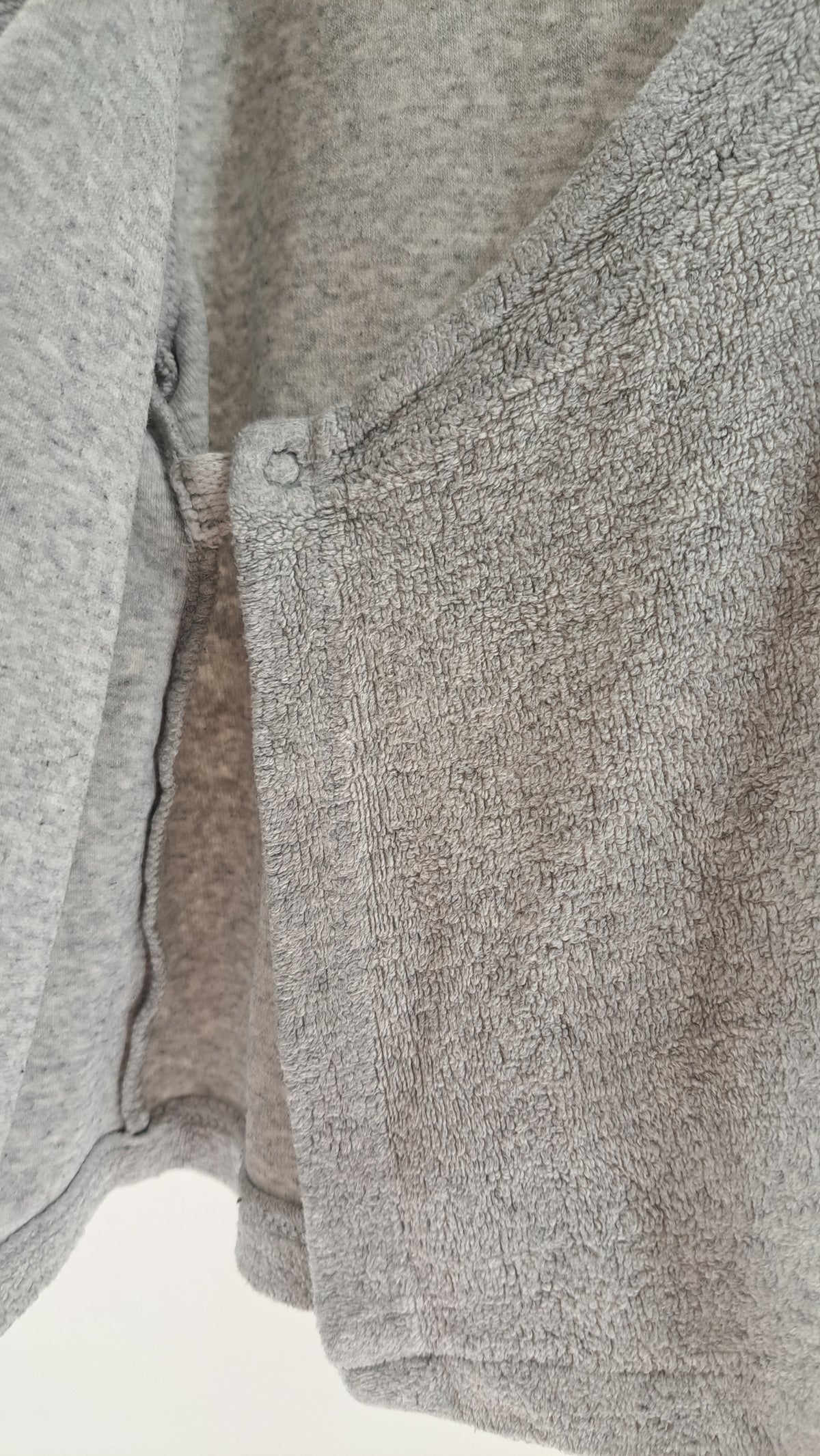 WHEAT • CARDIGAN • GRÅ MELANGE SLÅ-OM • STR. 86