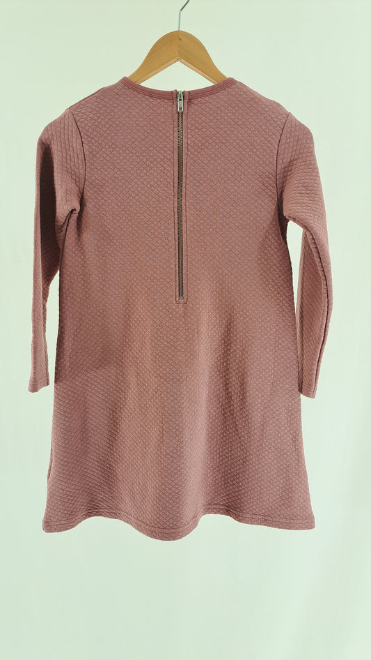 DANEFÆ • DRESS • MAUVE QUILTED • SIZE 128