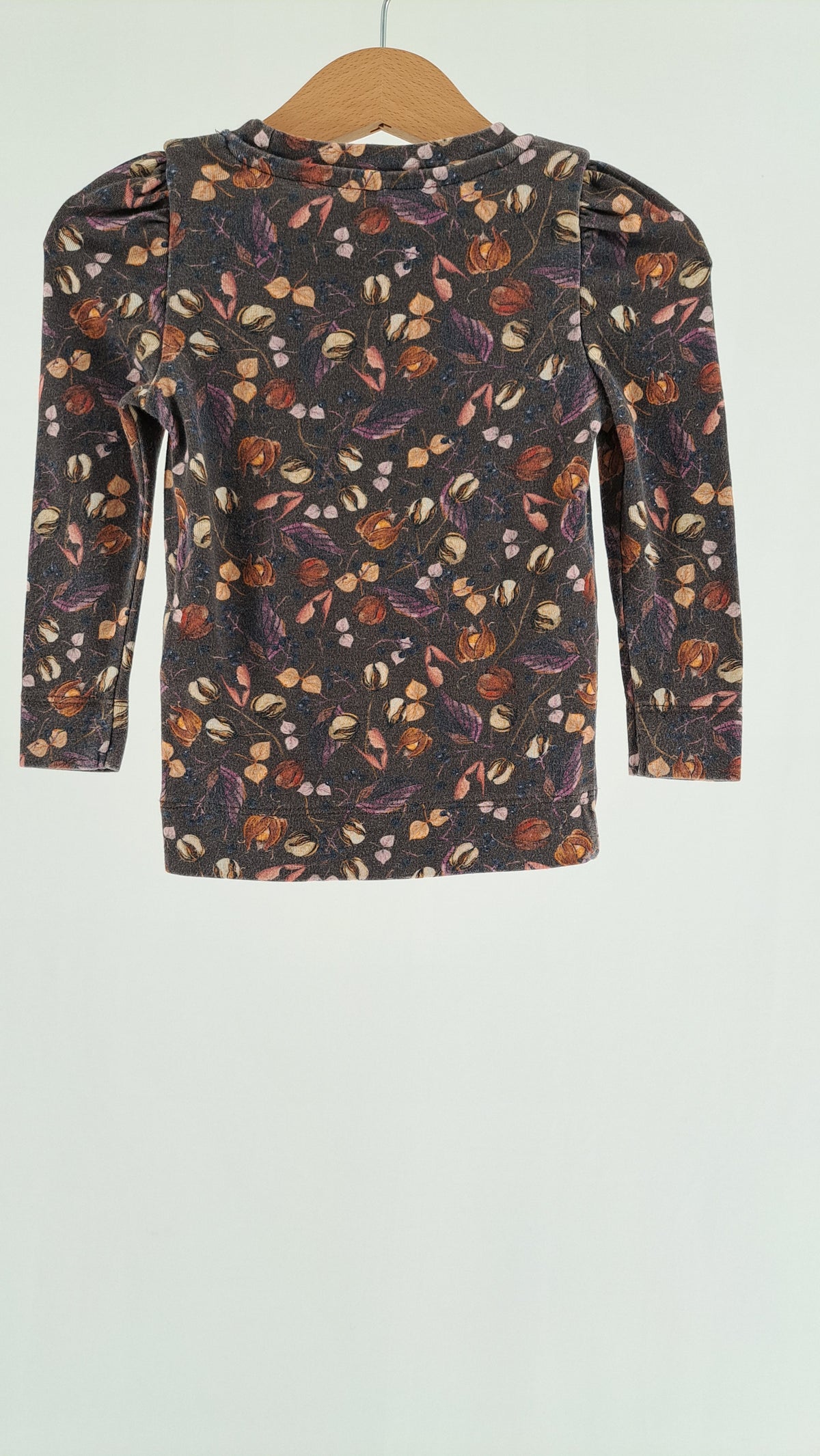 NAME IT • BLUSE • ANTRACIT BLOMSTRET PUFÆRMER • STR. 86