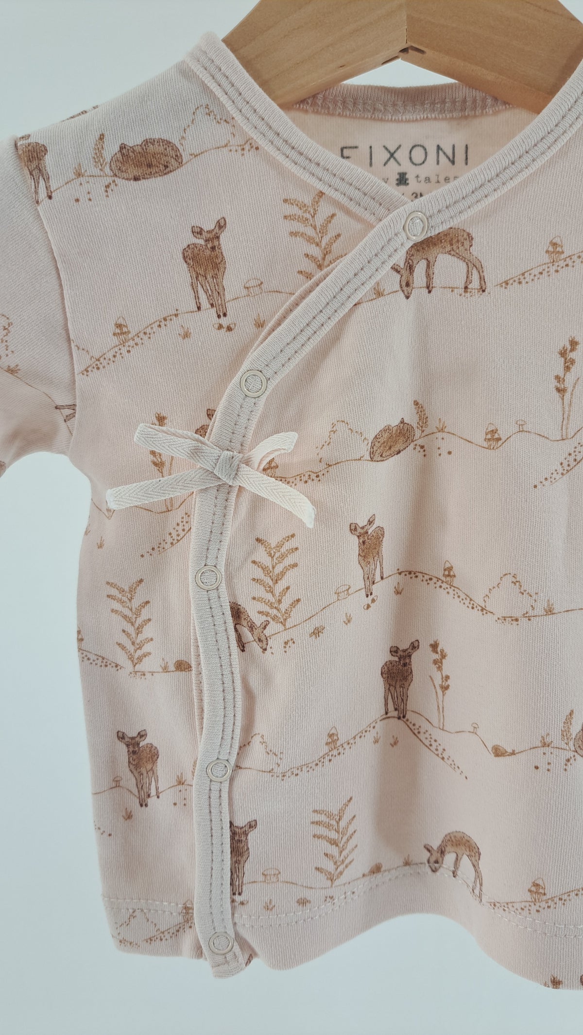 FIXONI • BLUSE • LYSERØD DYREPRINT • STR. 62