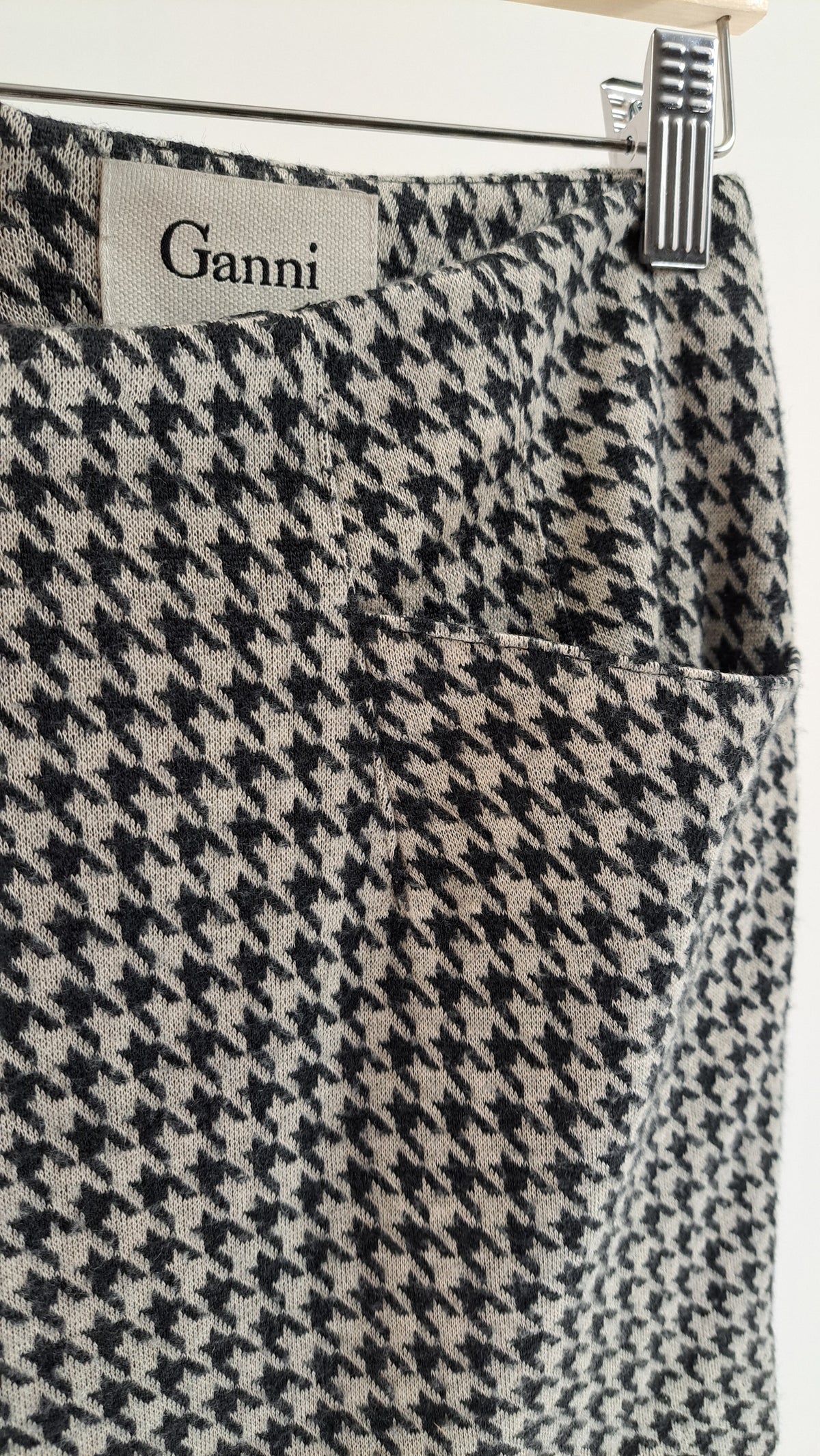 GANNI • NEDERDEL • SORT GRÅ HOUNDSTOOTH • STR. S