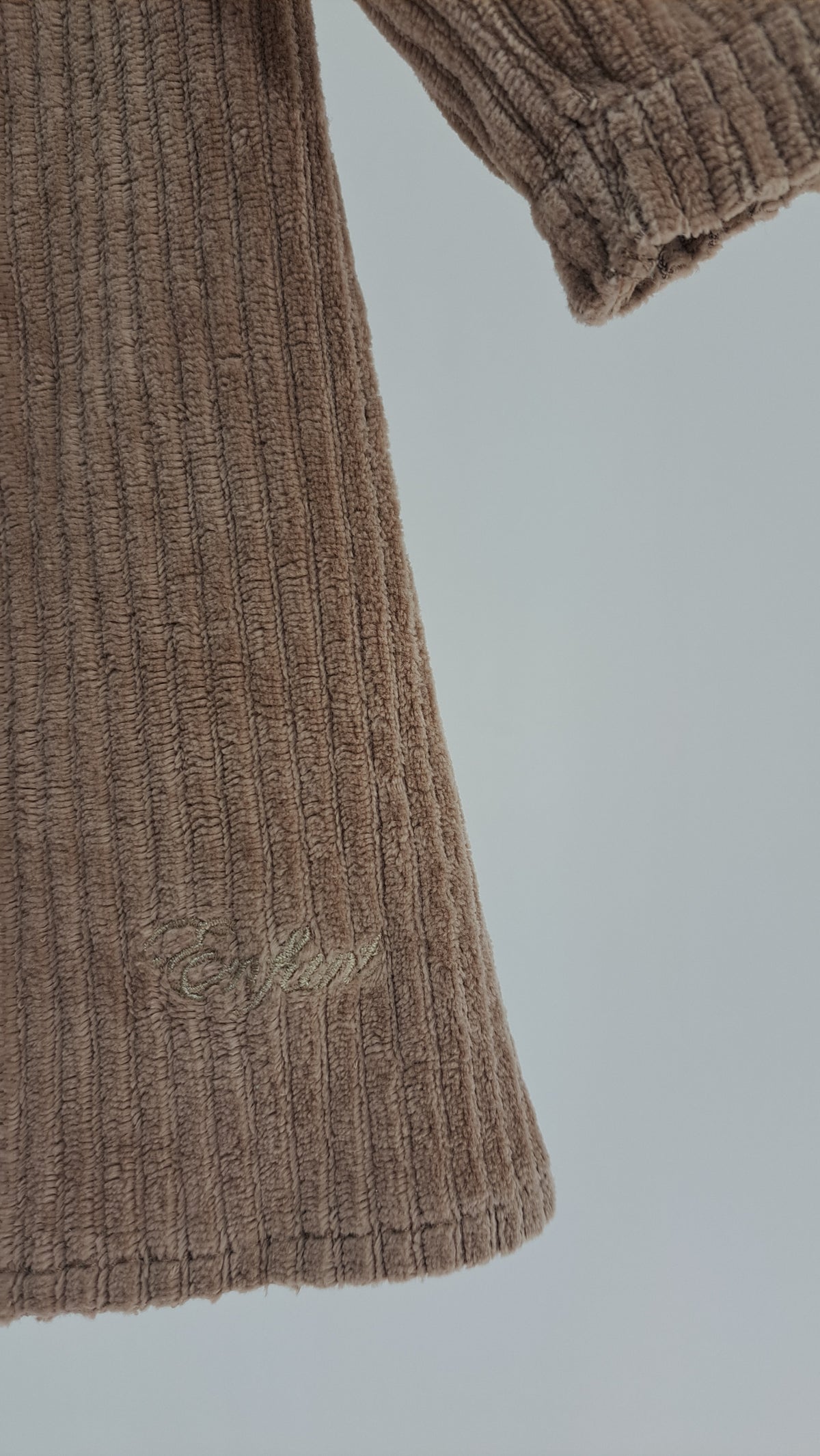 EN FANT • KJOLE • TAUPE KORDFLØJL • STR. 68