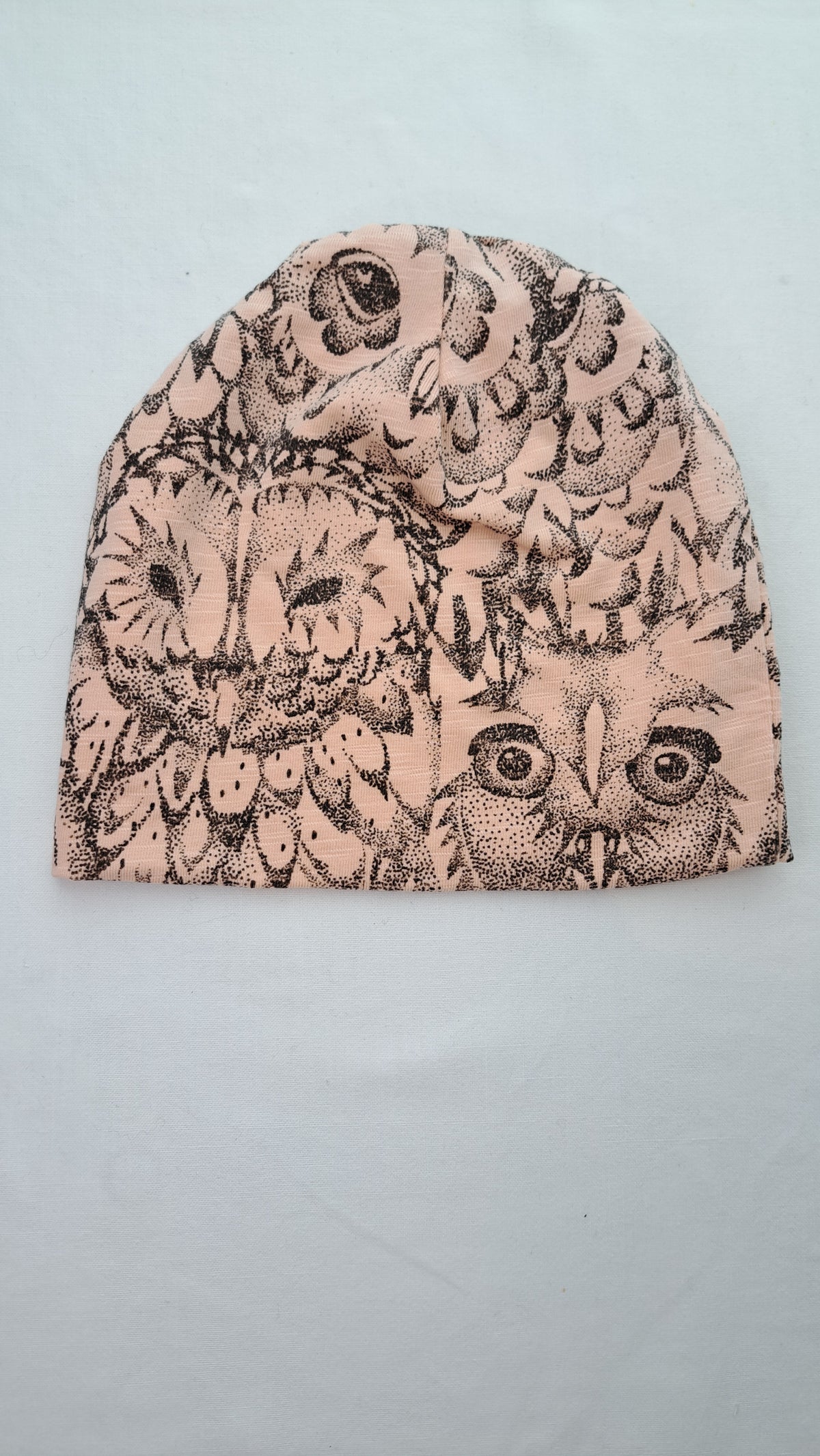 SOFT GALLERY • BEANIE • LYSERØD UGLEPRINT • STR. 1 (3-9 MDR.)