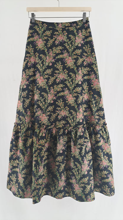 Mønstret Mario Martignon Paris vintage maxinederdel i mørke nuancer med blomsterprint set forfra