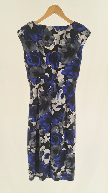 LAUREN RALPH LAUREN • KLÄNNING • MARINBLÅ BLOMMIGT MÖNSTER • STR. S