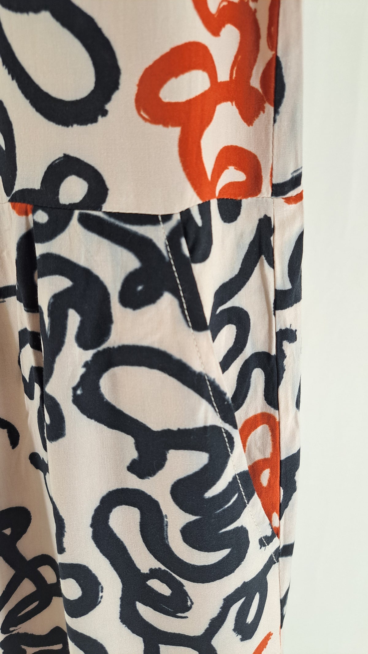 BITTE KAI RAND • KJOLE • BEIGE KOBBER/SORT PRINT • STR. S