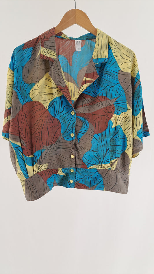 VINTAGE • SHIRT • TURQUOISE/BROWN TROPICAL LEAF PRINT • SIZE M/L