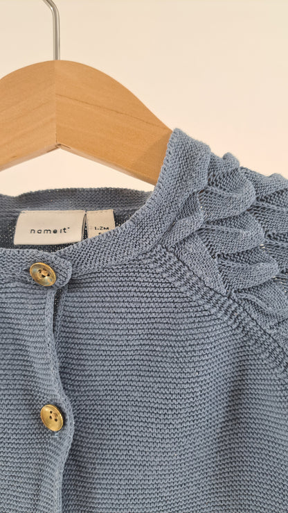 NAME IT • CARDIGAN • STØVET BLÅ • STR. 56
