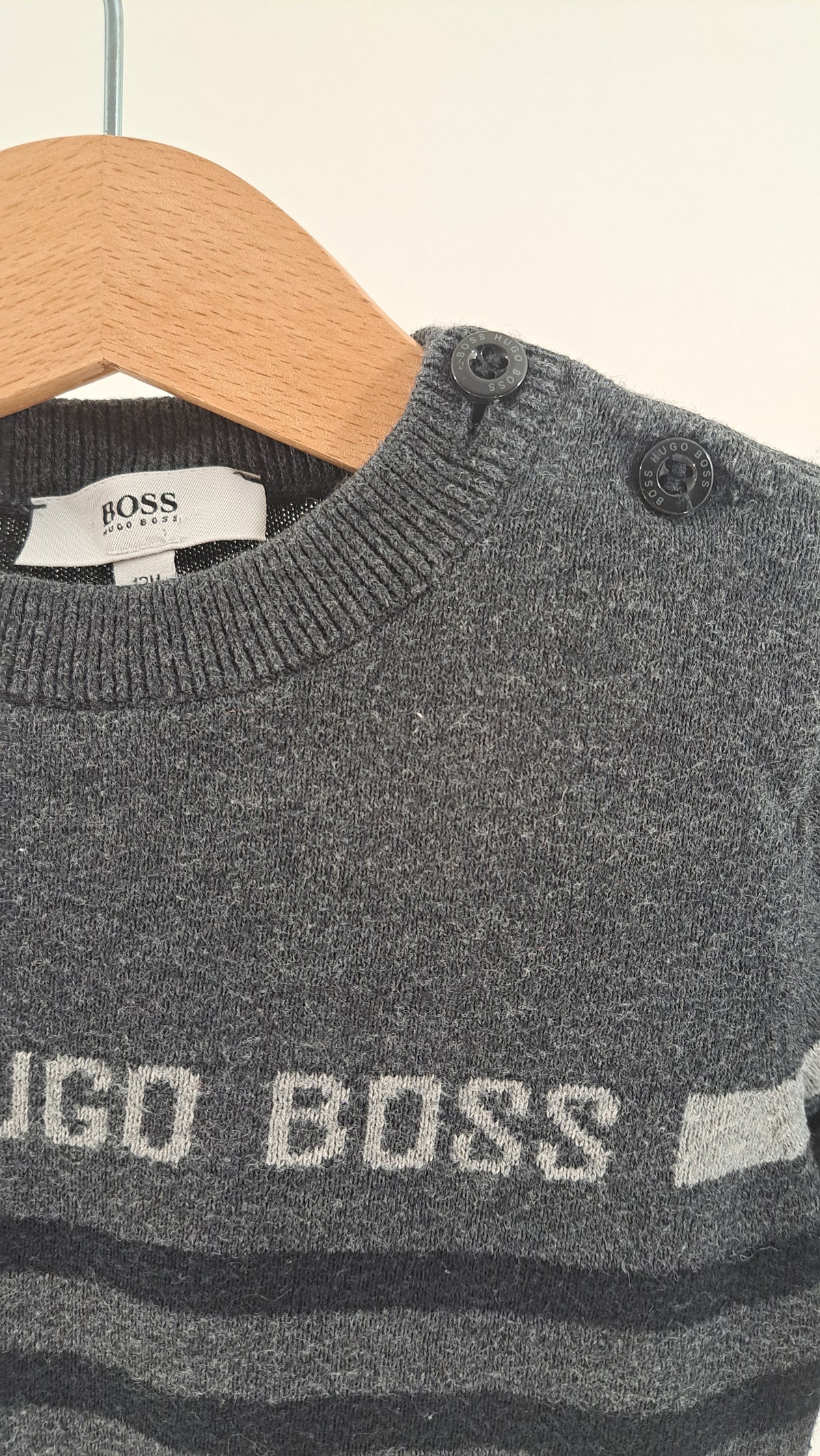 BOSS • SWEATER • GRÅ STRIB • STR. 80