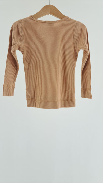 MARMAR COPENHAGEN • BLUSE • LATTE RIBSTRIK • STR. 92
