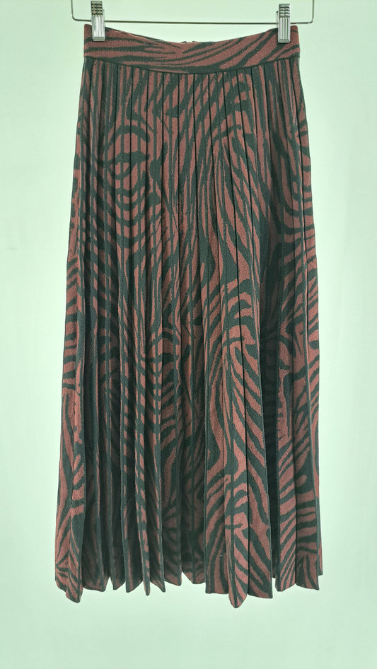 TED BAKER LONDON • SKIRT • BURGUNDY BLACK SWIRL PLEATED • SIZE XS