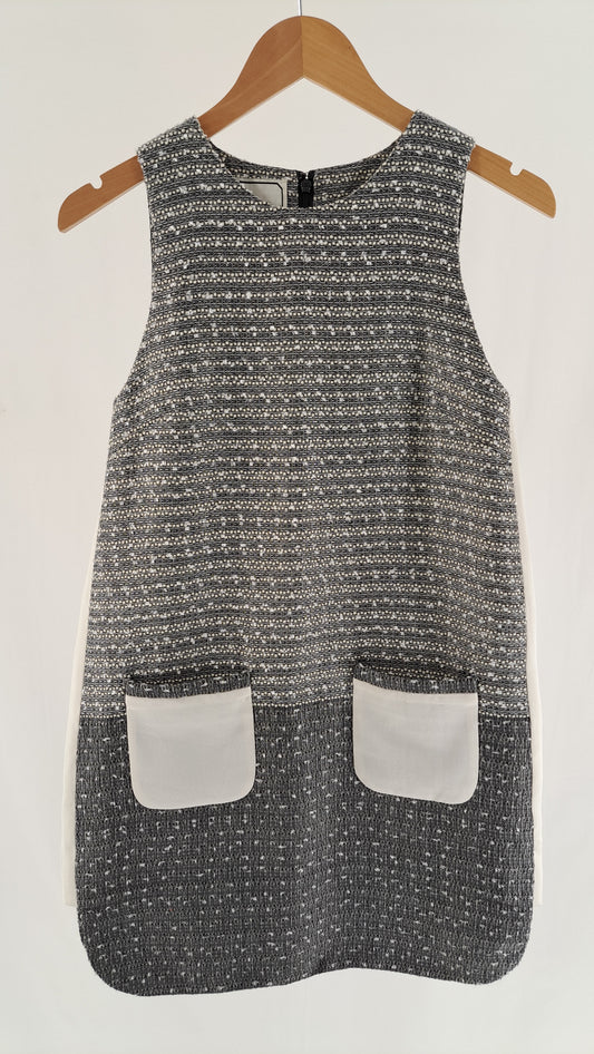 BY MALENE BIRGER • KJOLE • GRÅ/HVID TWEED • STR. S