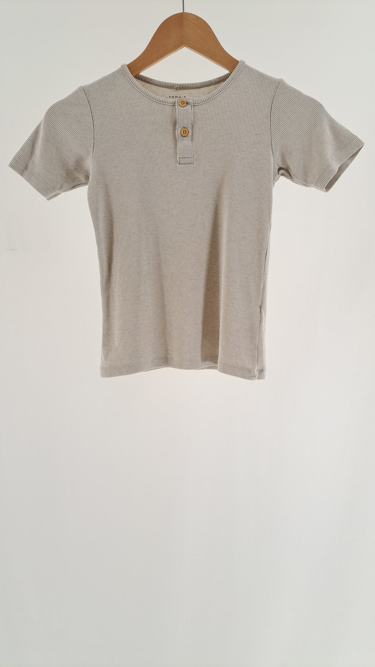NAME IT • T-SHIRT • SAND/BEIGE RIB • SIZE 134/140