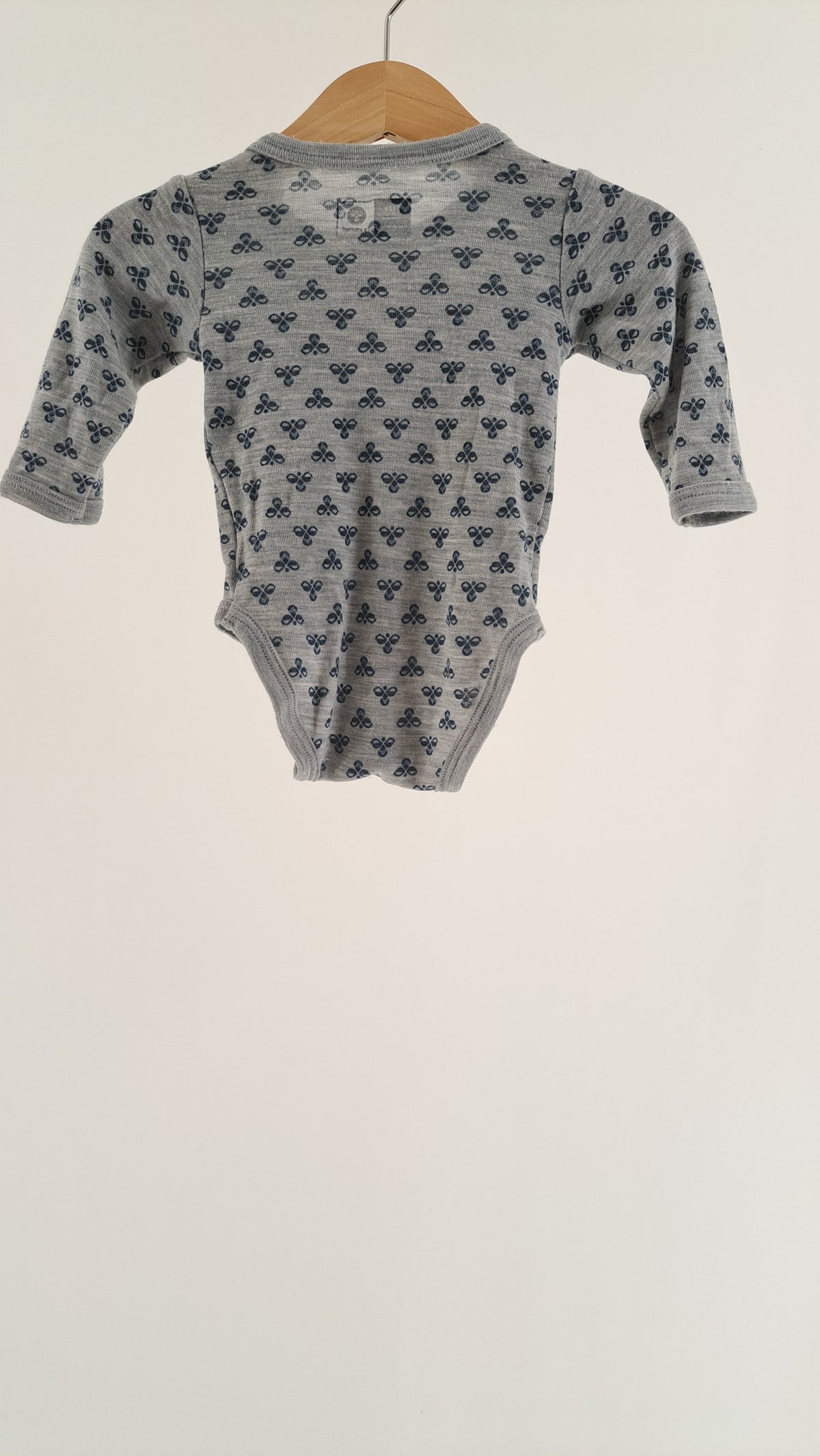 HUMMEL • BODY • GRÅ CHEVRON • STR. 62