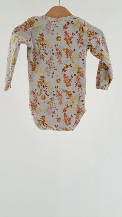 MUSLI • BODY • KRÄM BOTANISKT TRYCK • STORLEK 74