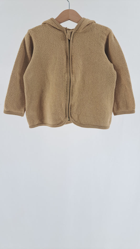 HUTTELIHUT • JAKKE • CAMEL TEDDY FLEECE • STR. 98