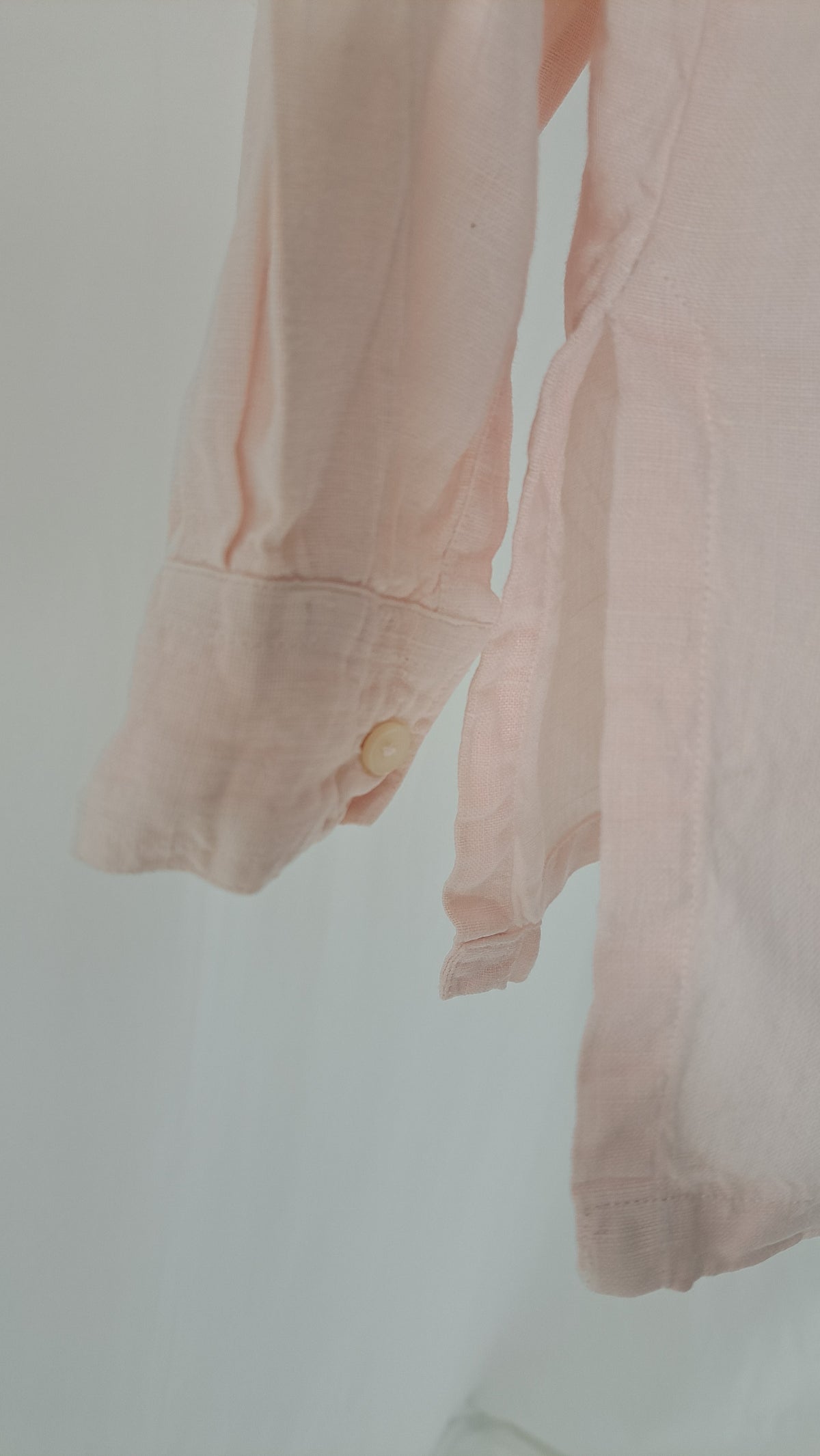 SHIRT • POWDER LINEN • SIZE L