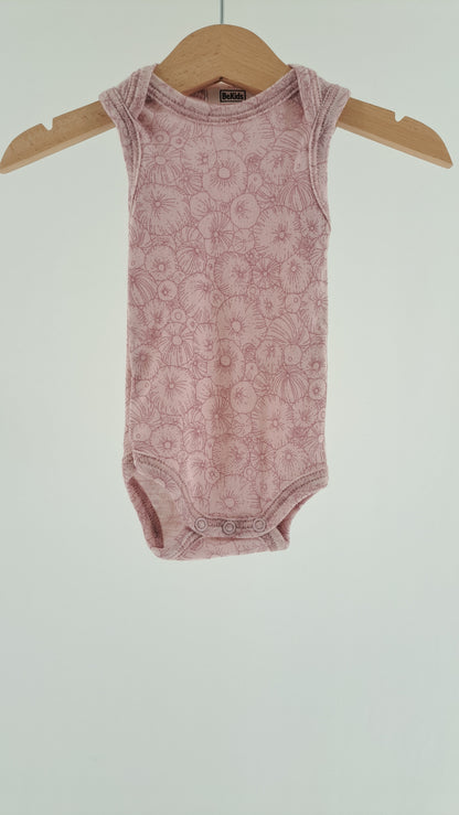 BEKIDS • BODY • GAMMALROSA BLOMMIGT TRYCK MERINOULL • STORLEK 50