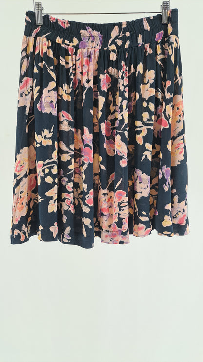 GANNI • SKIRT • BLACK/PINK FLORAL PRINT • SIZE XL