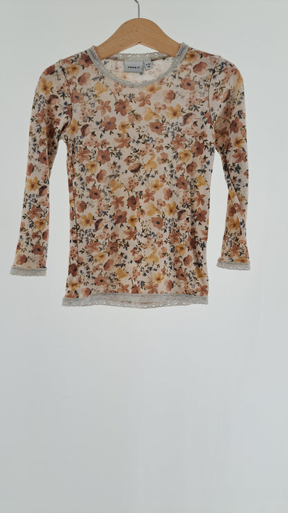 NAME IT • BLUSE • CREME BLOMSTRET BLONDE • STR. 98