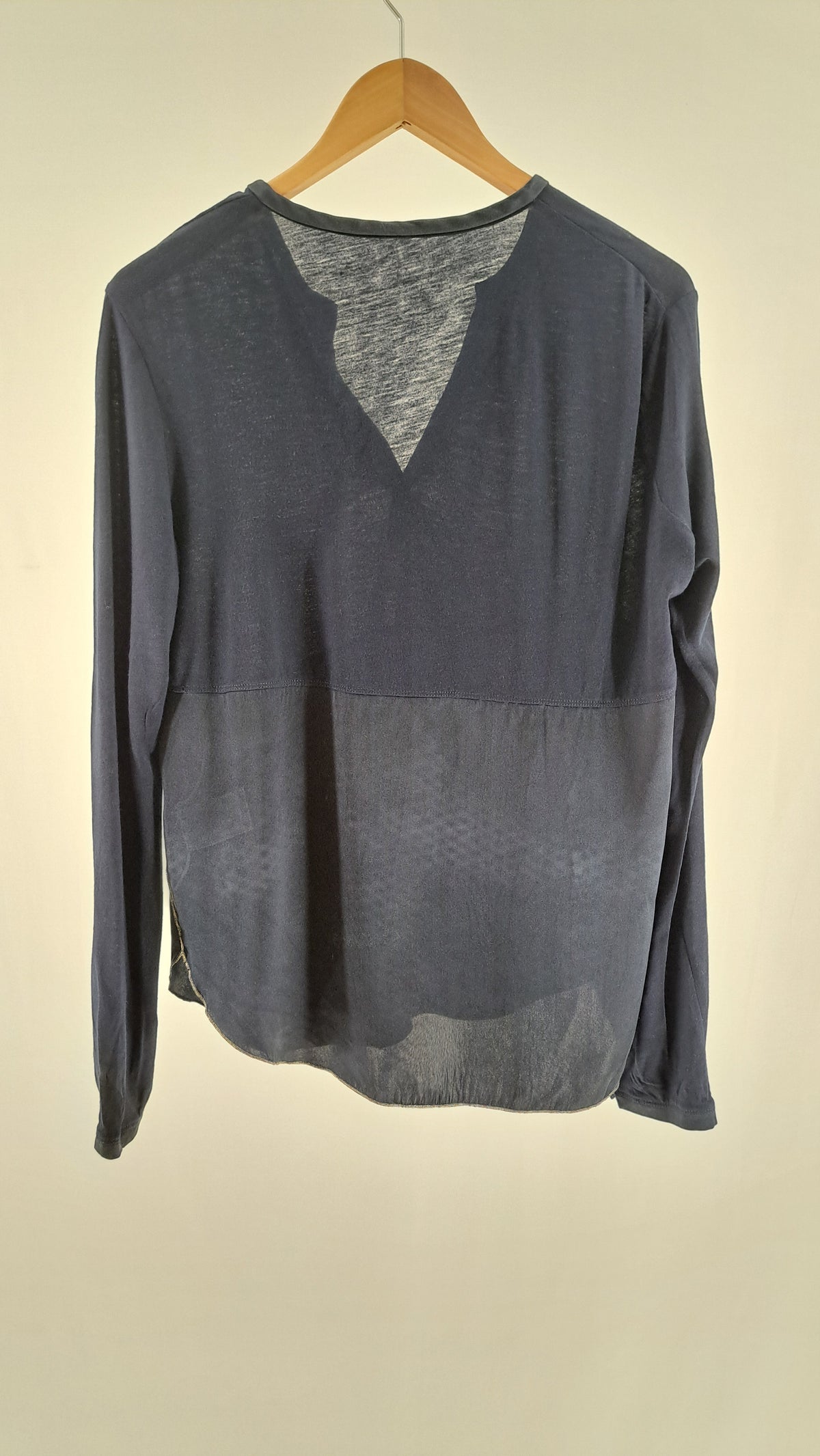 GUSTAV • BLUSE • MØRKEBLÅ • STR. XL (42)