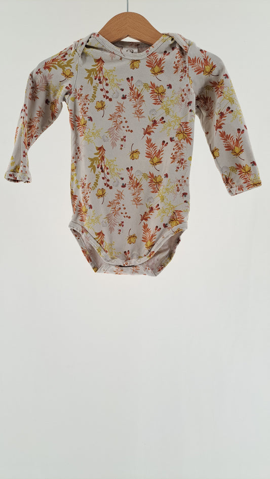 MUSLI • BODY • KRÄM BOTANISKT TRYCK • STORLEK 74