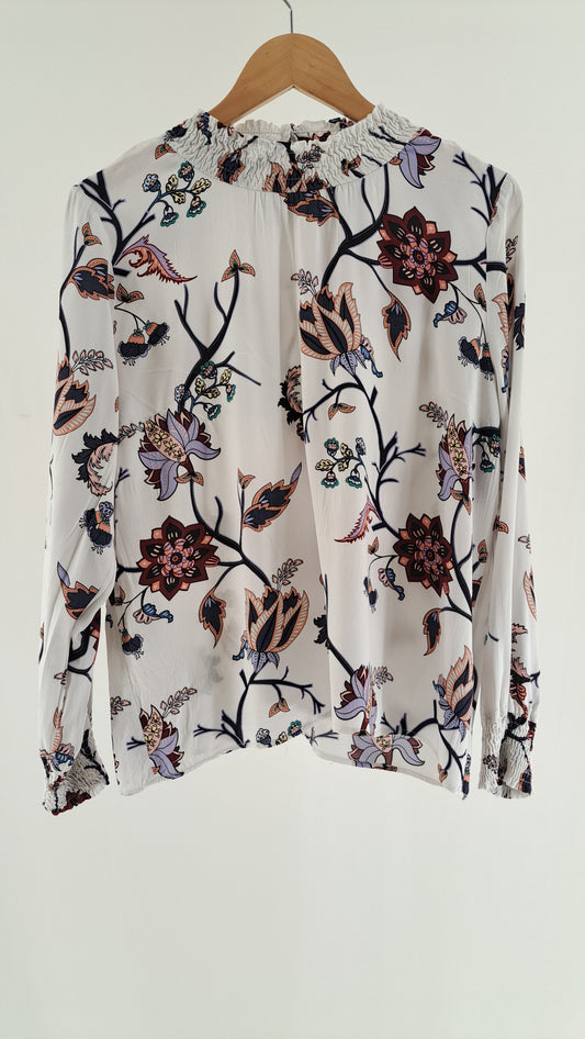 PART TWO • BLOUSE • WHITE FLORAL • SIZE L