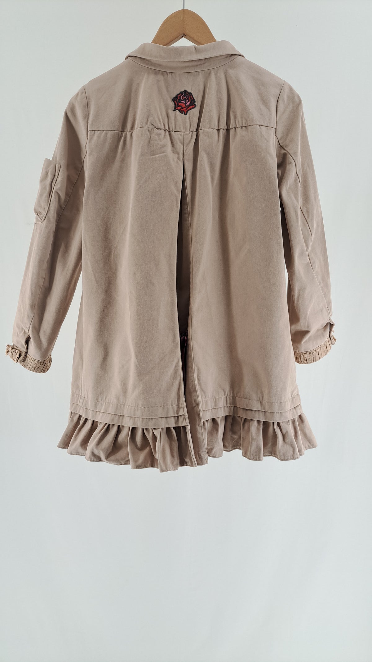 ODD MOLLY • FRAKKE • SANDBEIGE ROSENDETALJER • STR. L