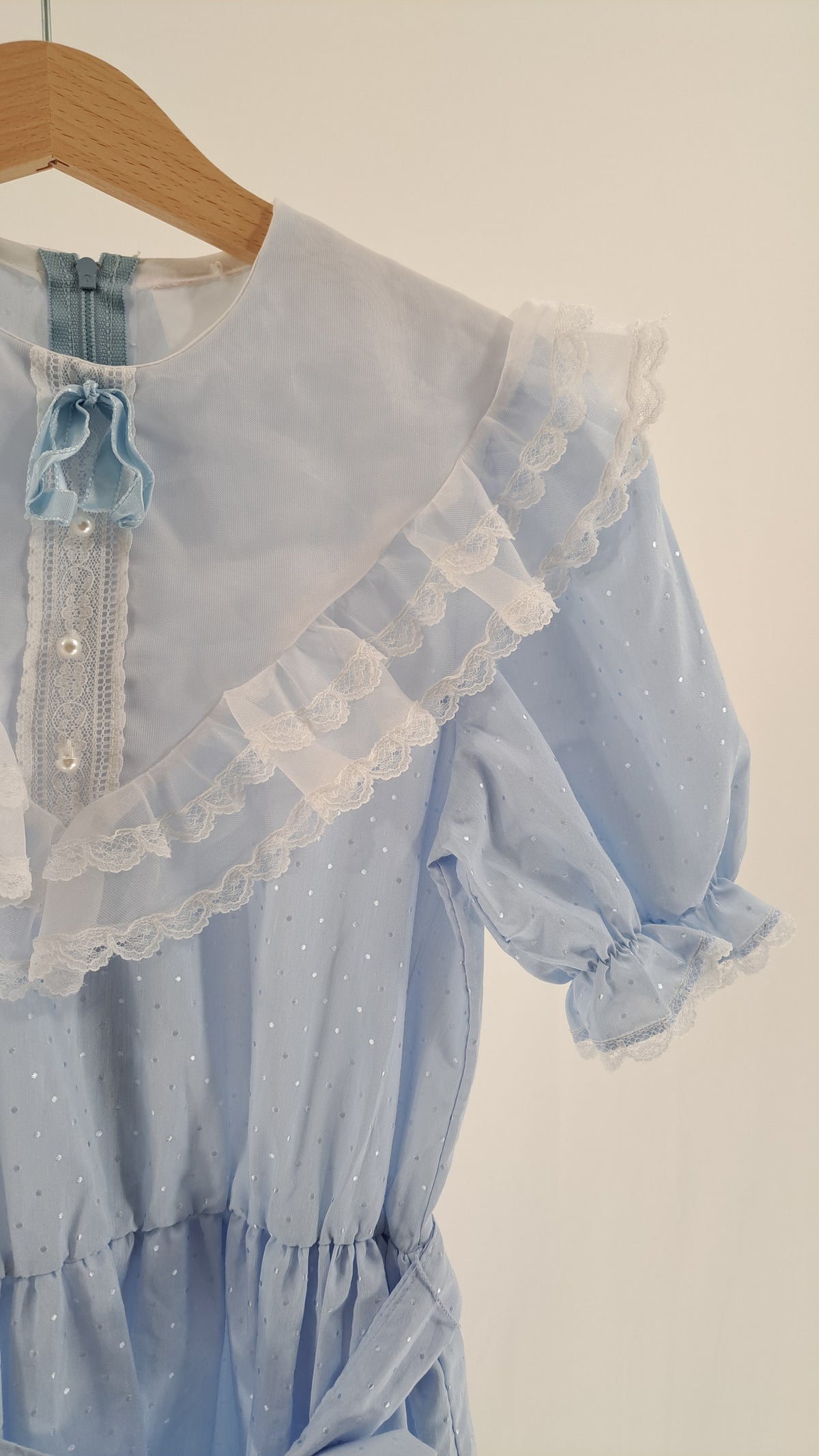 VINTAGE • DRESS • LIGHT BLUE SILVER DOTS • SIZE 140
