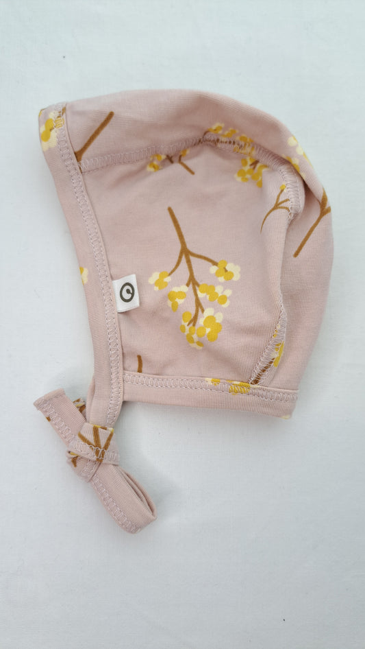 MÜSLI BY GREEN COTTON • BONNET • FILIPENDULA ROSE MOON • SIZE 0-3 MTHS.
