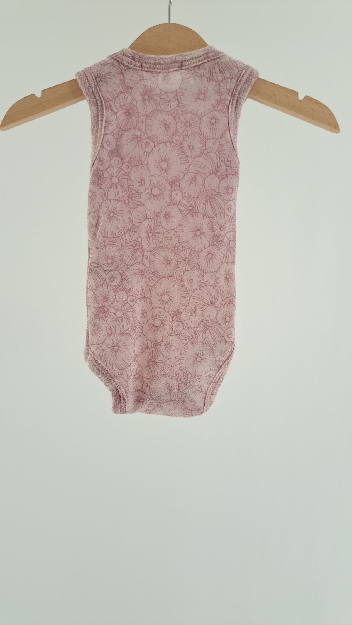 BEKIDS • BODY • GAMMALROSA BLOMMIGT TRYCK MERINOULL • STORLEK 50