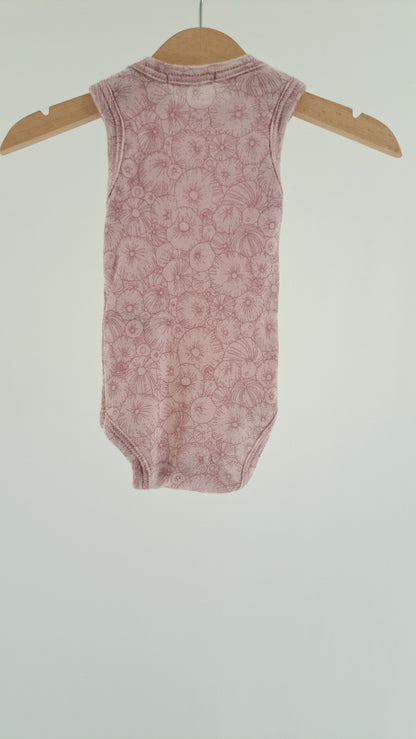 BEKIDS • BODY • GAMMALROSA BLOMMIGT TRYCK MERINOULL • STORLEK 50