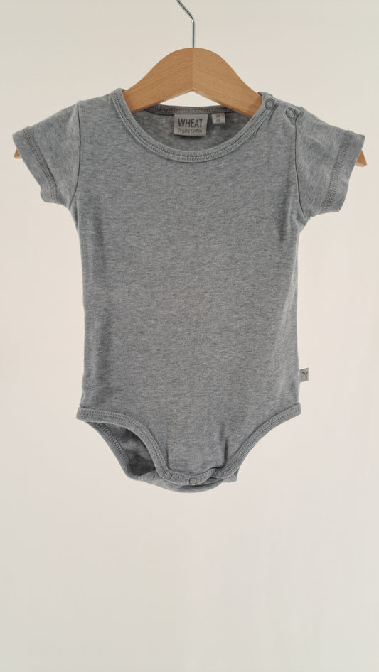 WHEAT • BODYSUIT • GREY • SIZE 68