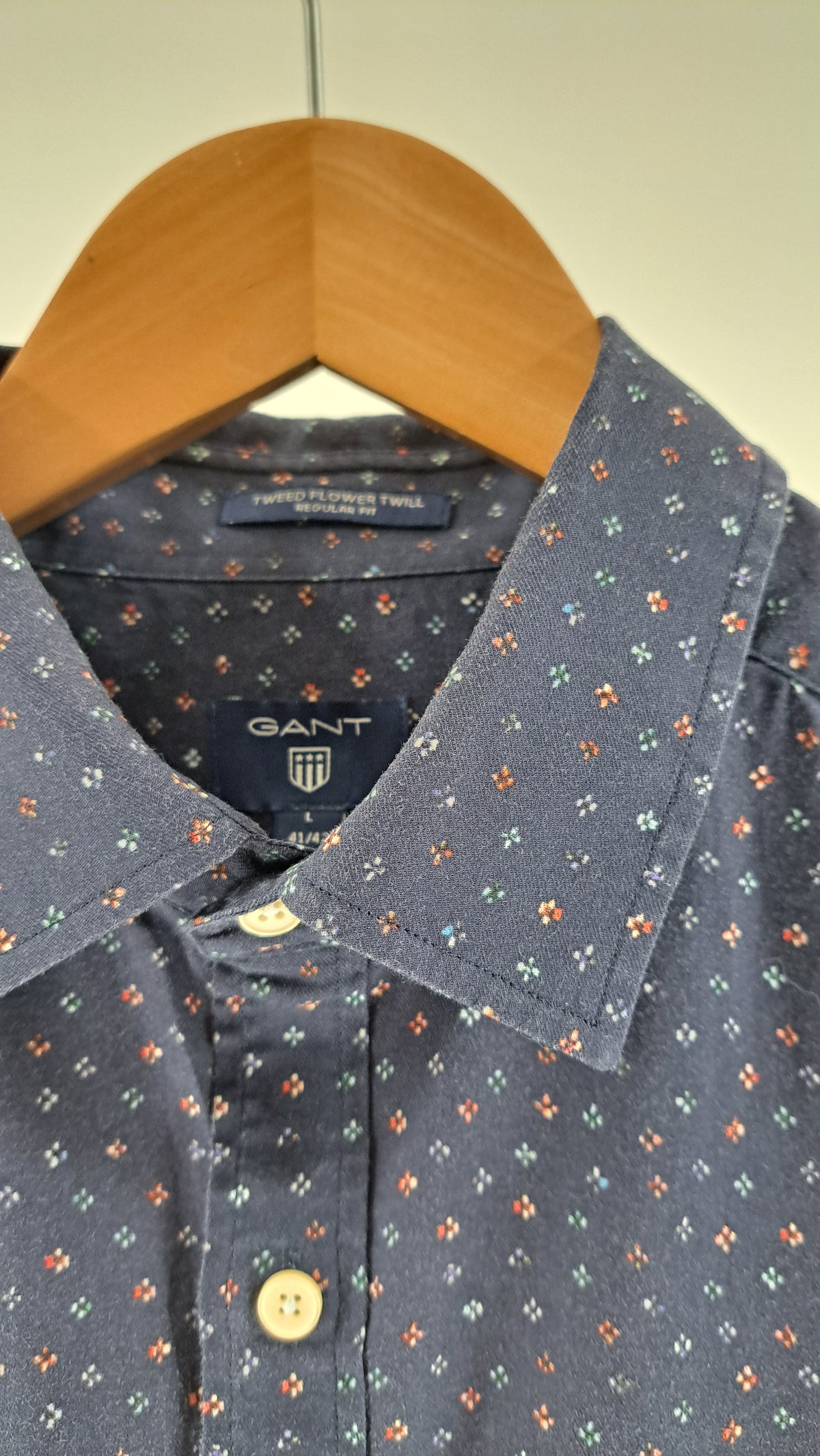 GANT • SKJORTE • MARINBLÅ BLOMSTRET • STR. L
