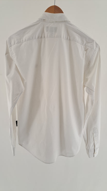EMPORIO ARMANI • SKJORTE • HVID • STR. L