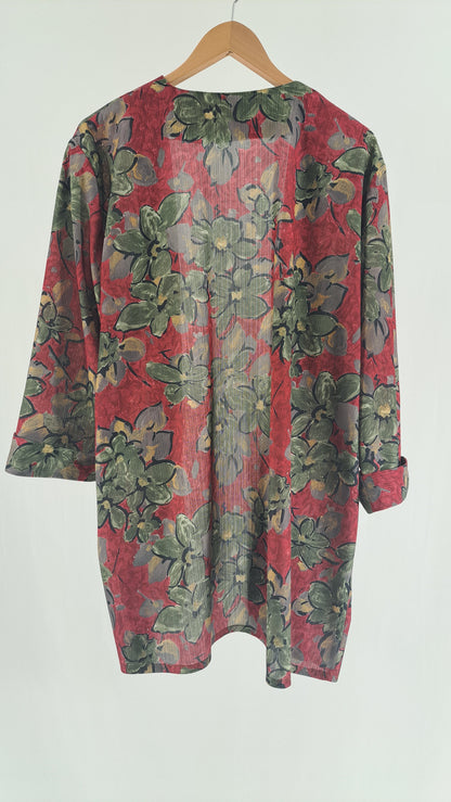 Lang vintage bluse Made in Britain med skulderpuder set bagfra