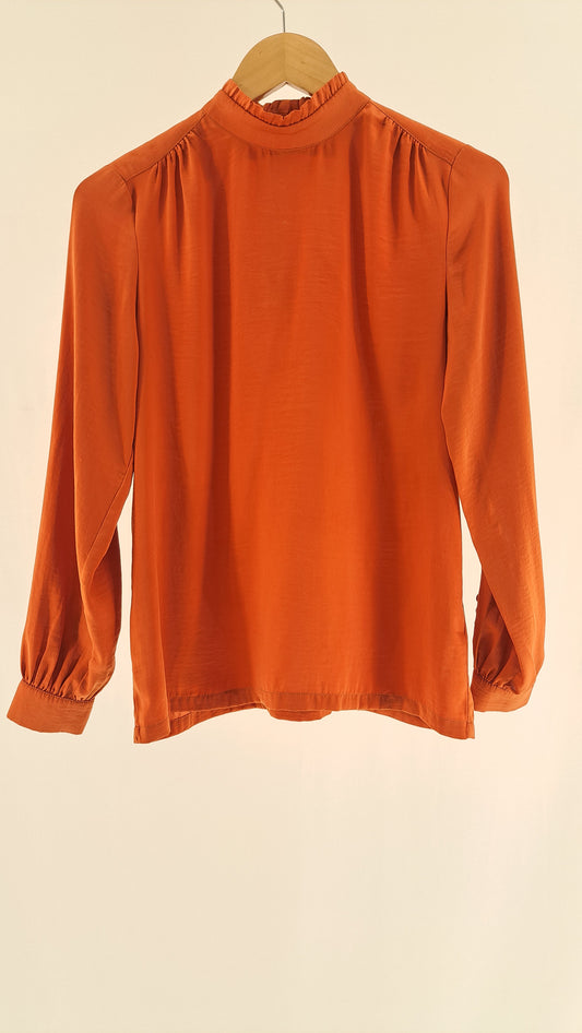 BACKFLOW • BLOUSE • RUST • SIZE M