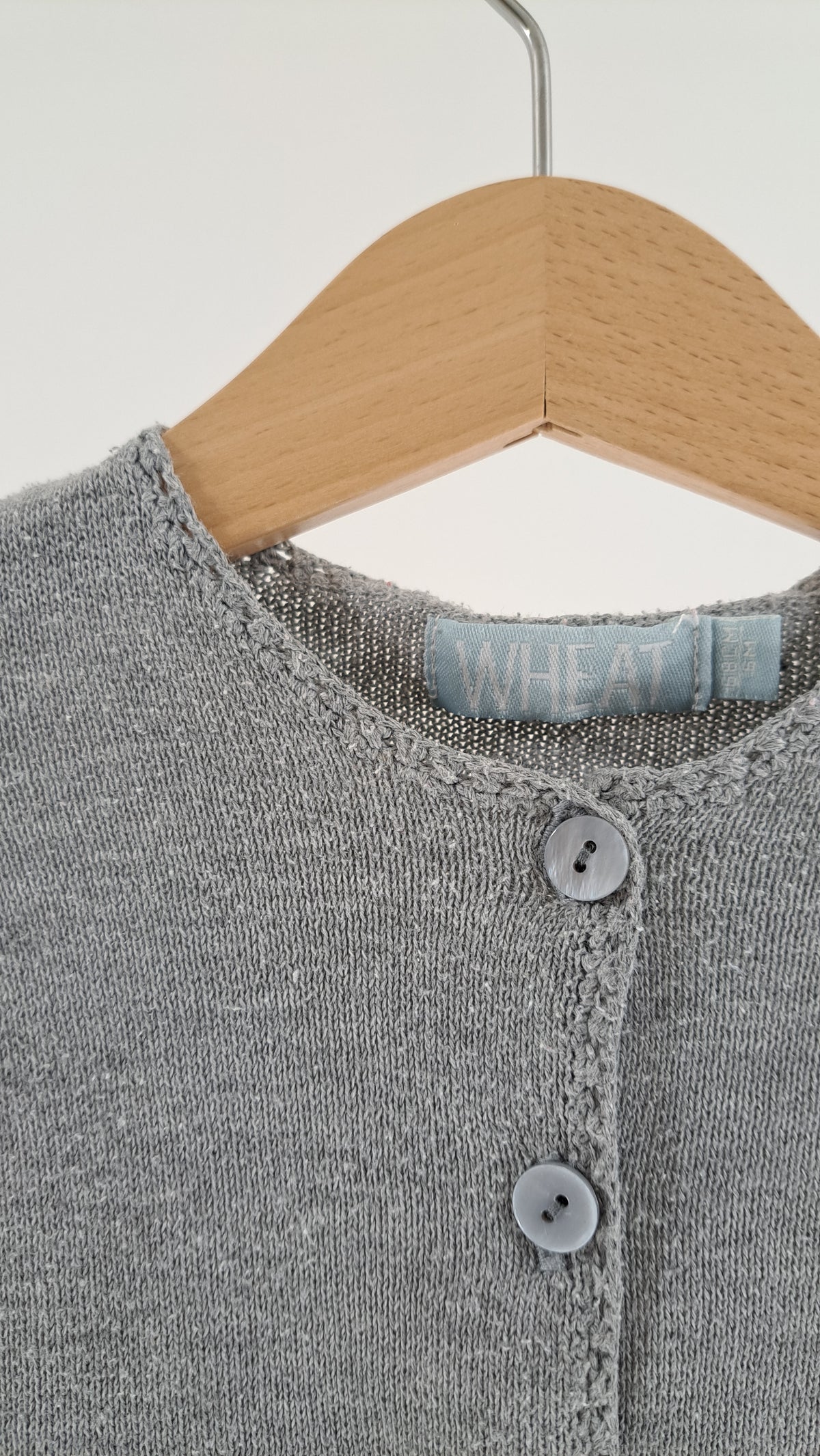 WHEAT • CARDIGAN • LYSEGRÅ • STR. 68