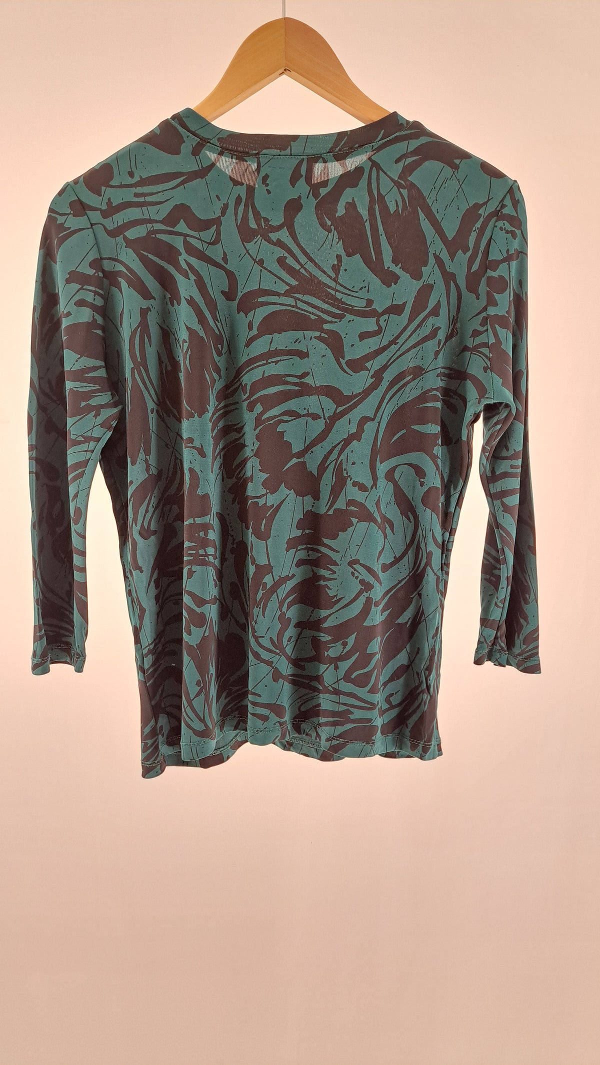 GANNI • BLUSE • GRØN/BRUN SWIRL PRINT • STR. M
