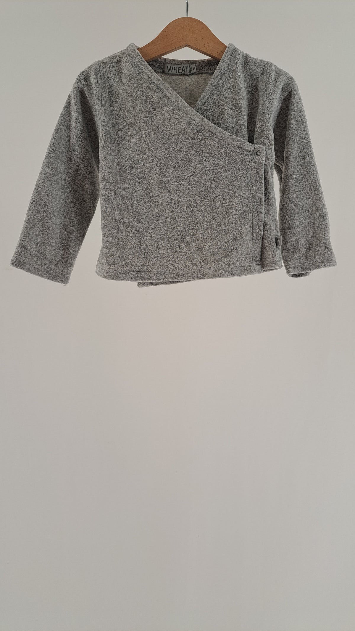 WHEAT • CARDIGAN • GRÅ MELANGE SLÅ-OM • STR. 86
