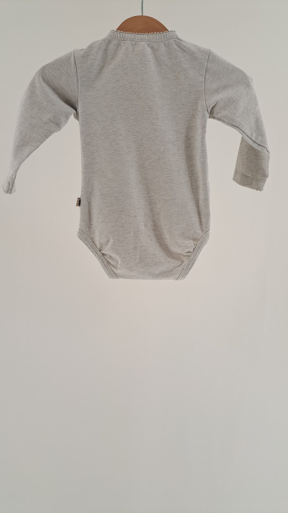 MINYMO • BODY • LYSGRÅ FE-PRINT • STR. 68