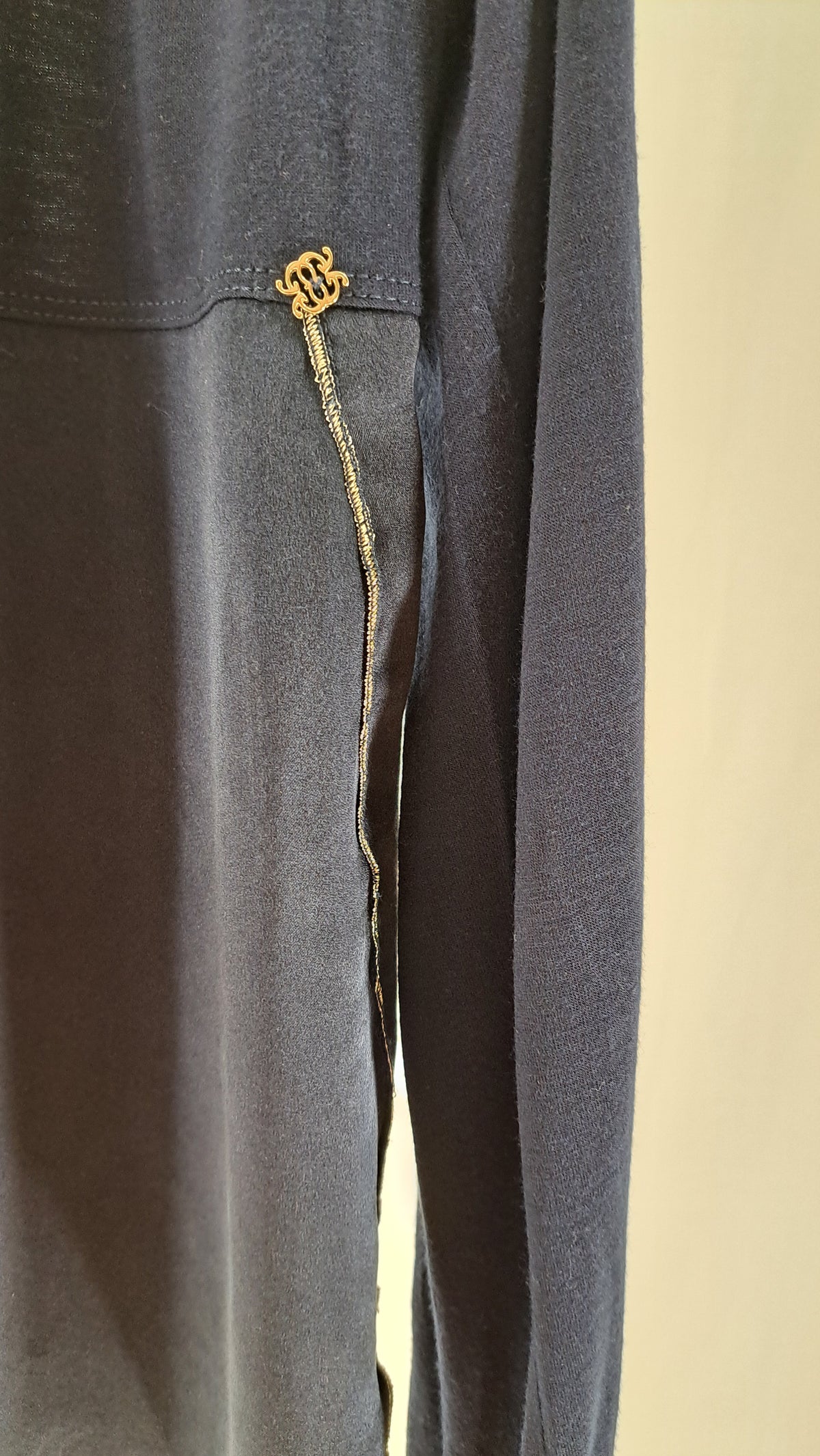 GUSTAV • BLUSE • MØRKEBLÅ • STR. XL (42)