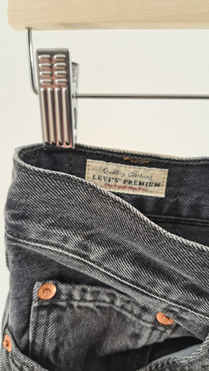 LEVI'S • JEANS • GREY STONEWASH • SIZE XS